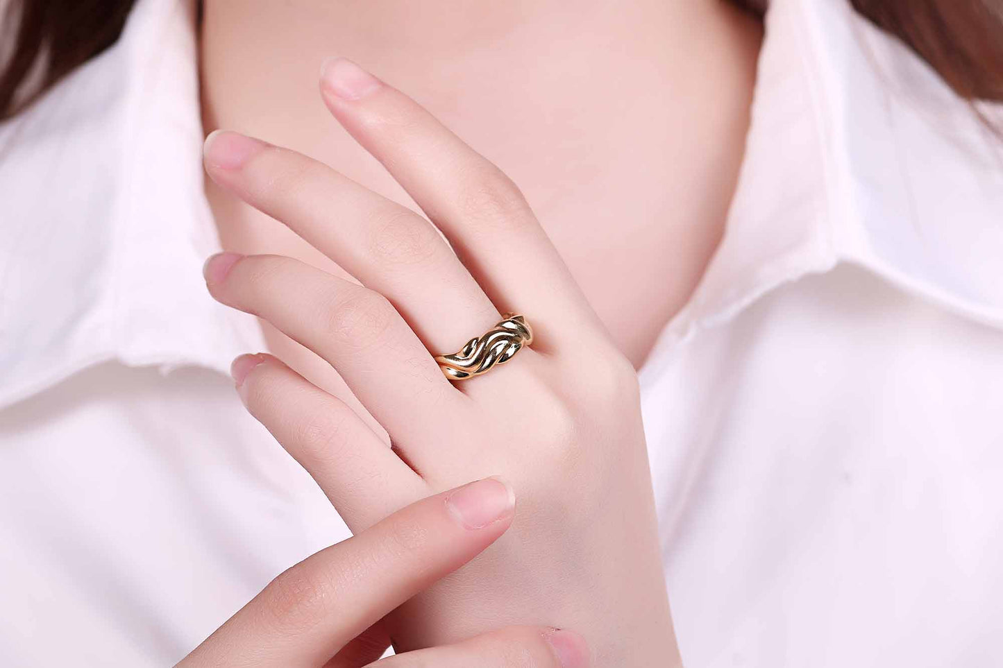 Fluid Grace Adjustable Ring